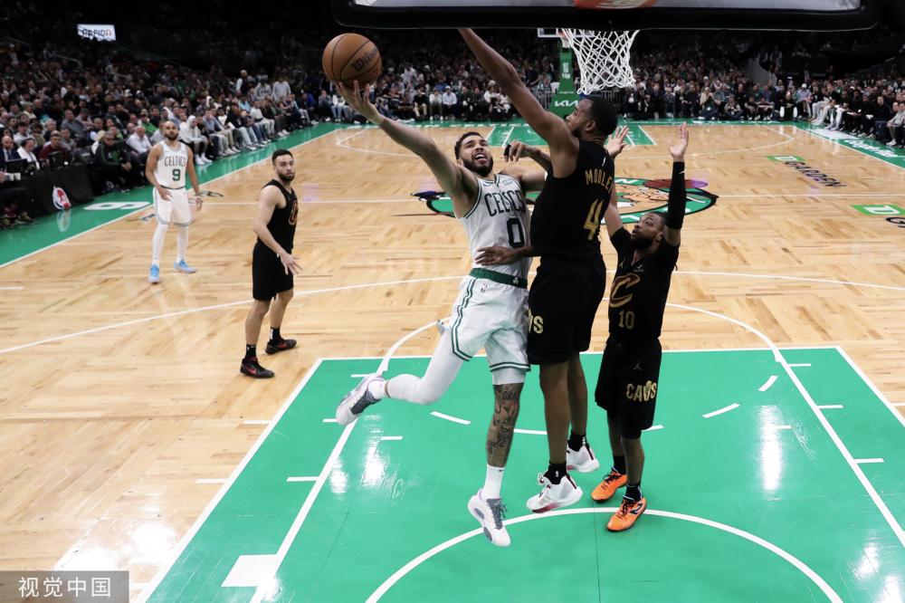 表现出的牺 表现出的牺